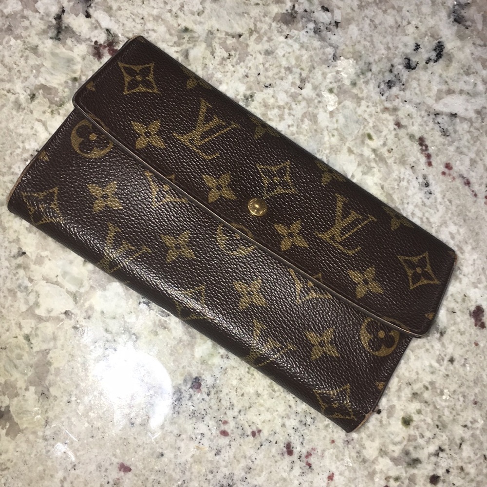 Authentic Louis Vuitton Wallet